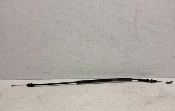 Volkswagen PASSAT B6 Front door cable line 3C8837017