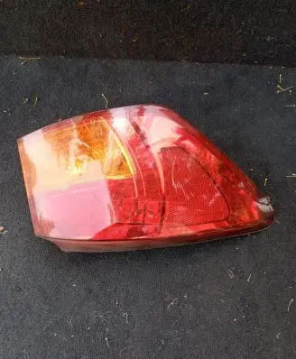 Lexus IS 220D-250-350 Rear/tail lights
