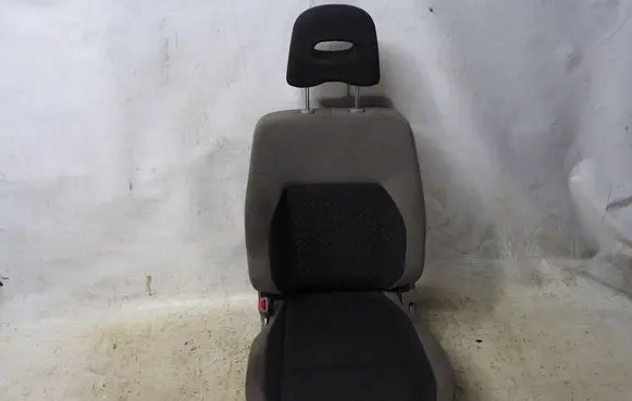 Nissan X-Trail T30 Front driver seat 