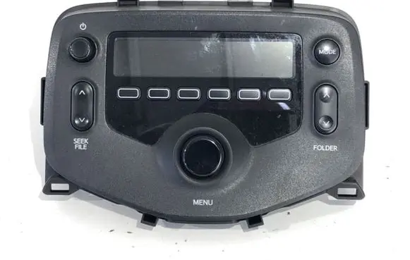 Toyota Aygo AB40 Radio/CD/DVD/GPS head unit 86120-0H040