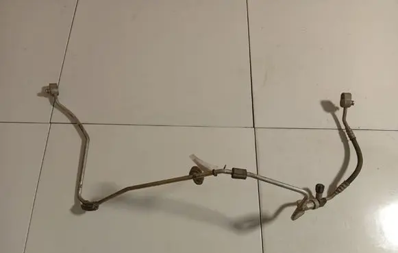 Volkswagen Sharan Air conditioning (A/C) pipe/hose 7N0820741B