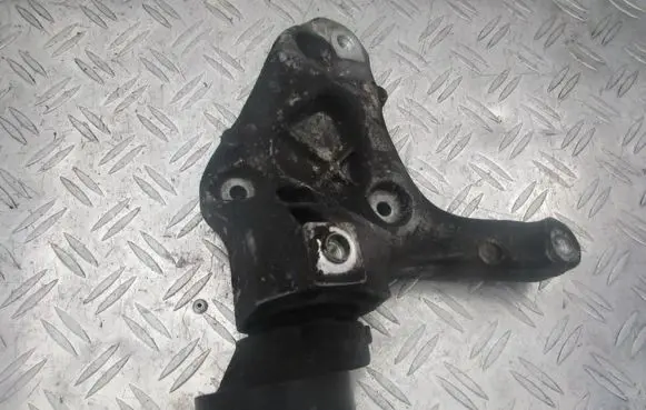 Volkswagen Golf V Engine mounting bracket 1k0260885b