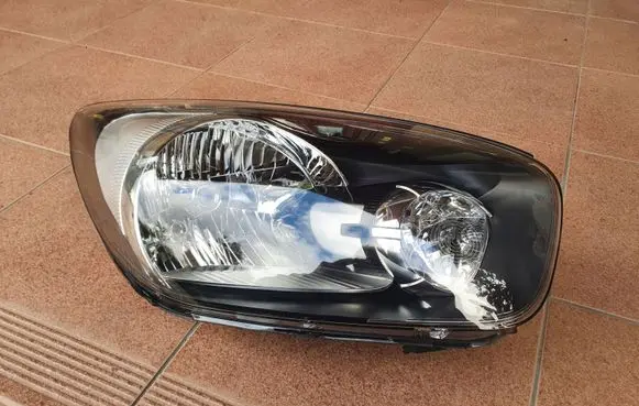 KIA Picanto Headlight/headlamp 921021y0