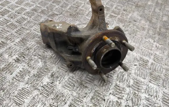 Ford Focus Front wheel hub