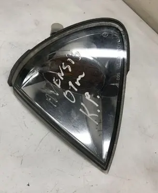 Toyota Avensis T220 Front fog light