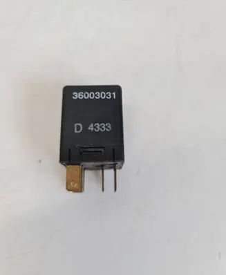 Jeep Grand Cherokee (WK) Fuse module 36003031 D04333