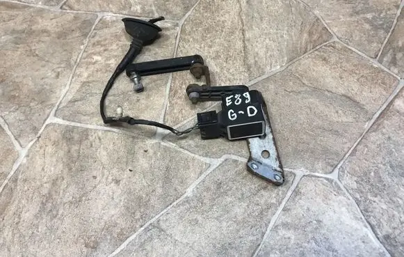 BMW Z4 E89 Rear air suspension level height sensor 6784695