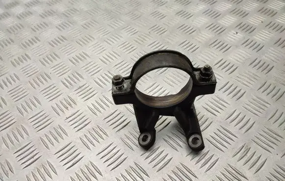 Volvo V70 Driveshaft support bearing bracket 