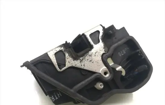 BMW 1 E81 E87 Rear door lock 7167070