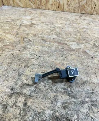 Mercedes-Benz GL X164 Air suspension front height level sensor A0105427717