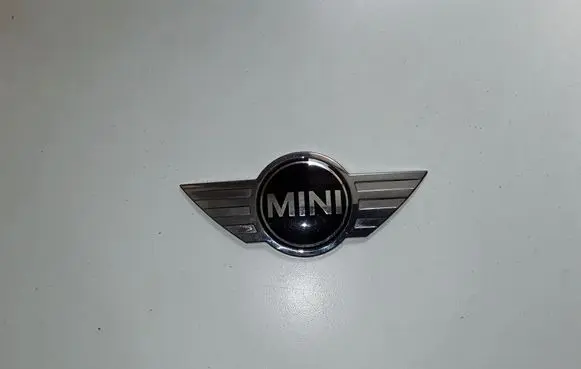 Mini One - Cooper F56 F55 Manufacturer badge logo/emblem 98117259