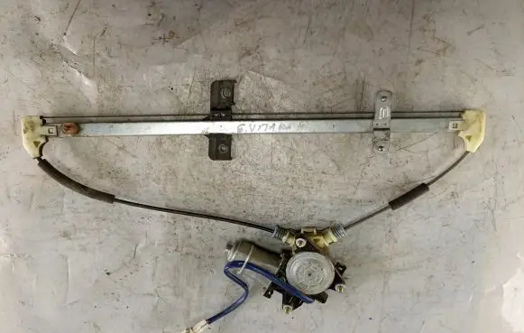 Suzuki Grand Vitara I Rear door window regulator with motor 8356065D00 0621008940
