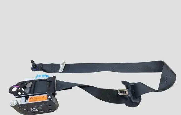 Toyota Yaris Front seatbelt 732100D321