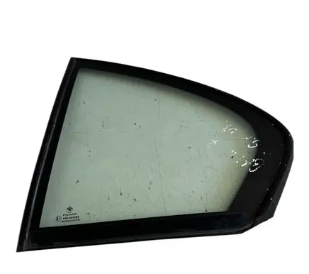 BMW 7 E65 E66 Rear vent window glass 43R001582 AS2M3240DOT682 6223781