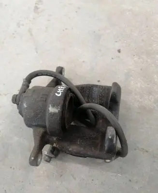 Toyota C-HR I Front brake caliper