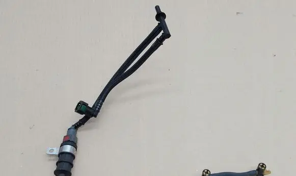 Renault Koleos I Fuel return line/hose 