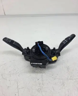 Wiper turn signal indicator stalk/switch