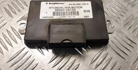 KIA Sportage Transfer box differential control unit 9544724130