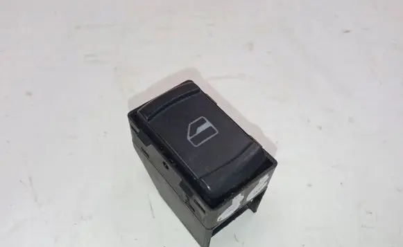 Volkswagen PASSAT B5.5 Electric window control switch 1J0959855