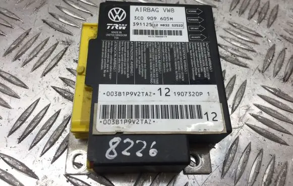 Volkswagen PASSAT B6 Airbag control unit/module 3C0909605M 8226