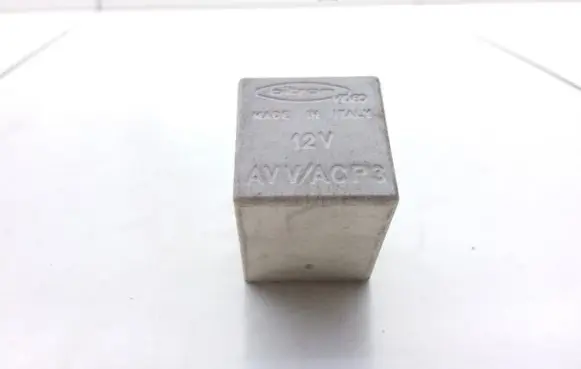Peugeot 406 Other relay AVVACP3