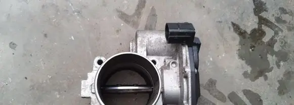 KIA Sportage Throttle valve 351002F600 15L271540