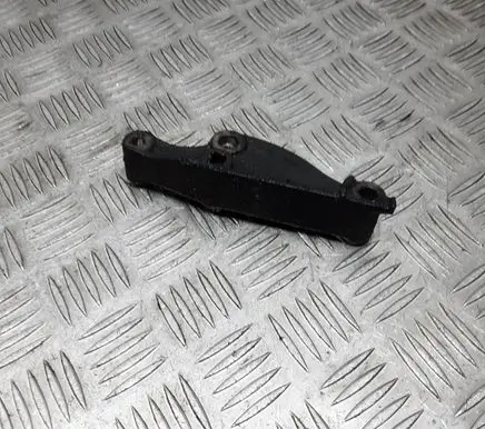 Ford Focus Engine mounting bracket 3S6E3C631AA