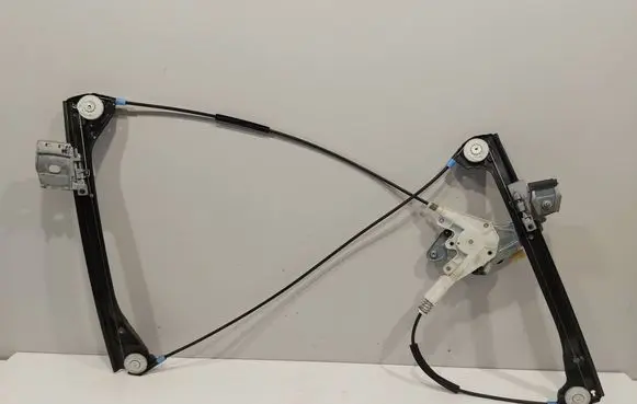 BMW 3 E46 Front door window regulator with motor 8204180