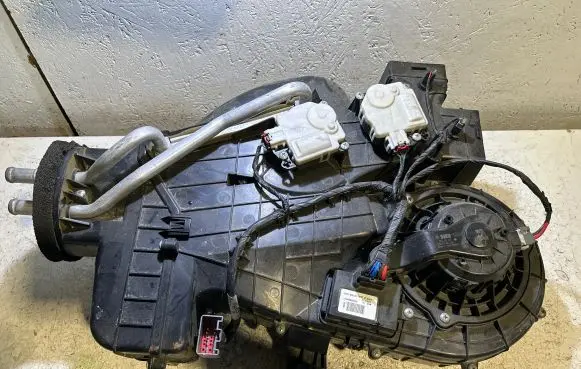 Dodge Durango Interior heater climate box assembly housing 68186198AD 16G26B GJU000524978