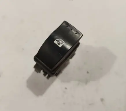Renault Scenic II - Grand scenic II Electric window control switch 315027A