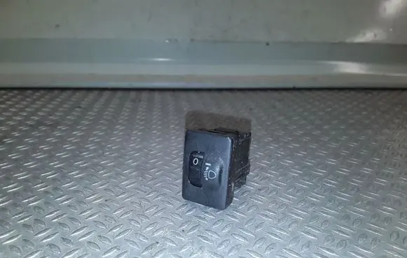 Toyota Prius (XW20) Headlight level height control switch