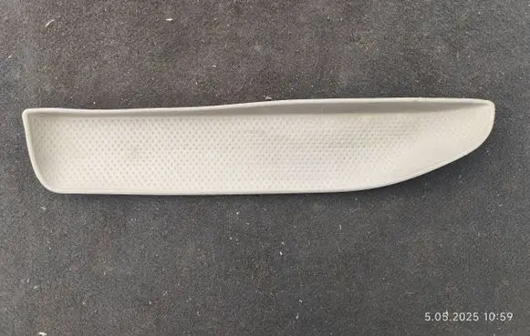 Volkswagen PASSAT B5.5 Other front door trim element 3B0868134