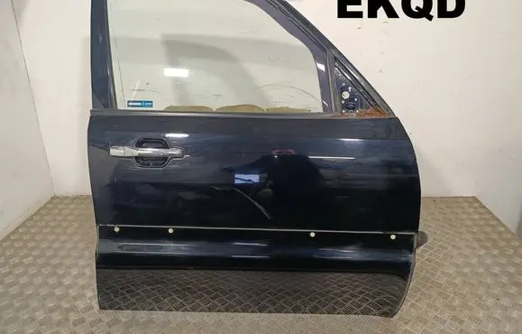 Mitsubishi Pajero Front door 