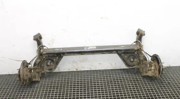 Nissan Leaf I (ZE0) Rear axle beam 