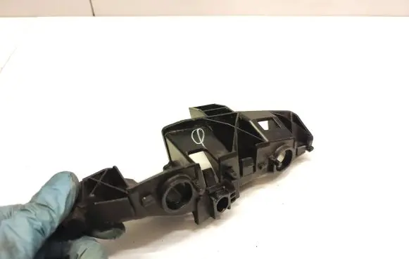 Audi Q5 SQ5 Fender mounting bracket 80a807288a