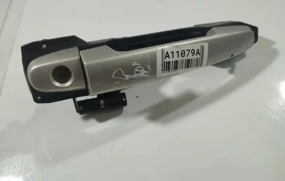 Toyota Avensis T250 Front door exterior handle 