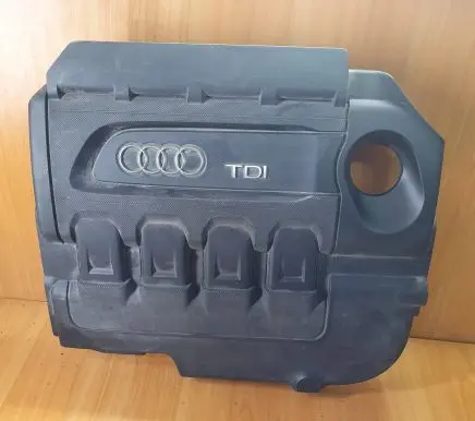Audi Q3 8U Engine cover (trim) 04L103925L 4012590E PA6GF10MD20