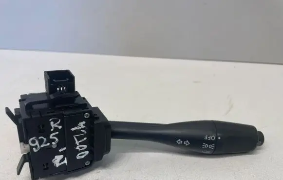 Mitsubishi Outlander Indicator stalk