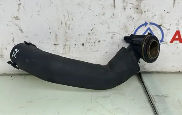 BMW X3 F25 Breather hose/pipe 7588417 11127588417