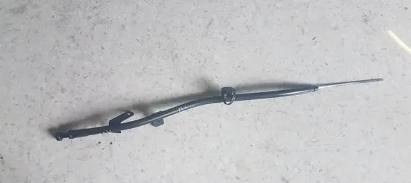 KIA Sorento Oil level dip stick 