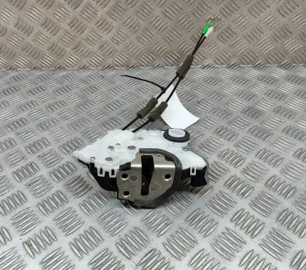 Toyota Yaris Cross Front door lock 690300D130