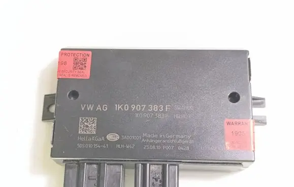 Skoda Octavia Mk2 (1Z) Tow bar trailer control unit/module 1K0907383F