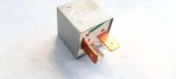 Skoda Octavia Mk1 (1U) Other relay 357911253