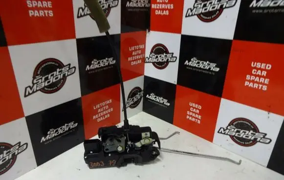 Opel Antara Front door lock
