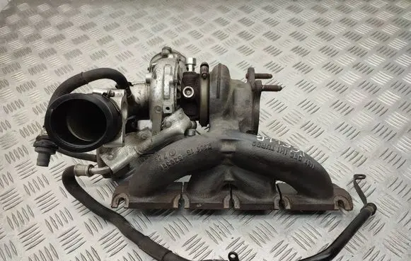 Audi A4 S4 B8 8K Turbo 06H145702R 06H145710C