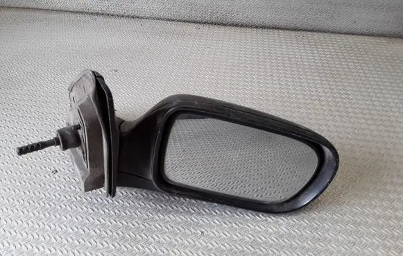 Mazda 323 F Manual wing mirror E11011164