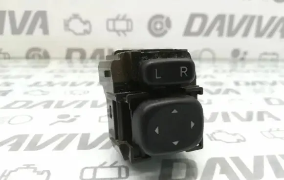 Toyota Avensis T270 Wing mirror switch 183647