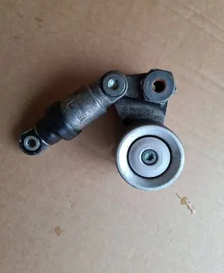 Bentley Continental Generator/alternator belt tensioner 07d145277e