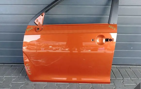 Suzuki Ignis Rear door