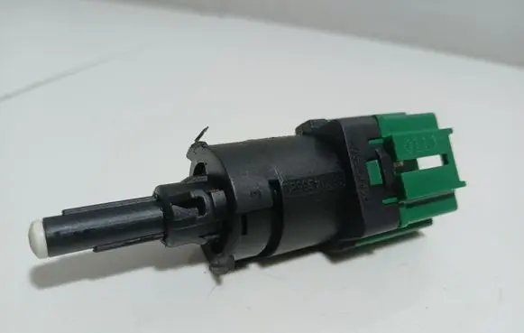 Citroen C4 II Brake pedal sensor switch 9670430580